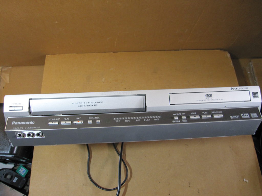 Panasonic PVD4745S DVD Player VCR Combo 4 Head HiFi Stereo VHS